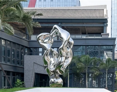 Klasifikasi patung stainless steel di kota-kota